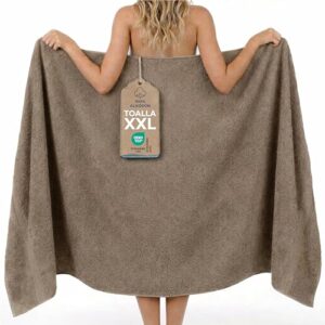 Twinzen Toalla de Baño Grande 100×200 cm – Toalla XXL de Algodón 100%, Absorbente y Suave, con Cinta para Colgar, Certificada Oeko-Tex, Marrón